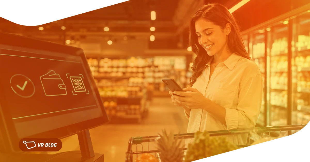 Cliente utilizando smartphone para pagamento por QR Code em supermercado moderno, ilustrando meios de pagamento no varejo alimentar e checkout digital ágil.